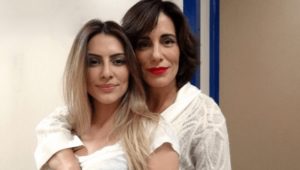 Gloria Pires e Cleo Pires, mãe e filha, juntas em foto (Imagem: Divulgação)