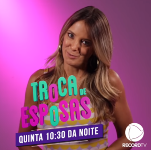 Ticiane comanda o reality show Troca de Esposas. (Foto: Reprodução)