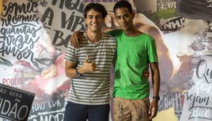 Guga (Pedro Alves) e Serginho (João Pedro Oliveira), casal gay de Malhação: Toda Forma de Amar
(Foto: Globo/Estevam Avellar)