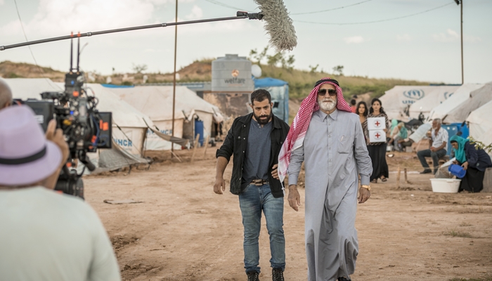 Kaysar Dadour e Herson Capri em gravação da novela das seis Órfãos da Terra (Foto: Globo/Paulo Belote)