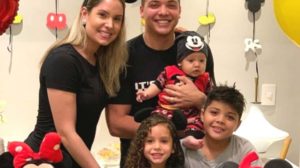 Wesley Safadão desabafa sobre estado de saúde dos filhos após internação