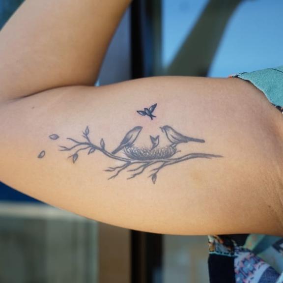 Tatuagem da ex-jornalista da Globo (Foto: Reprodução)