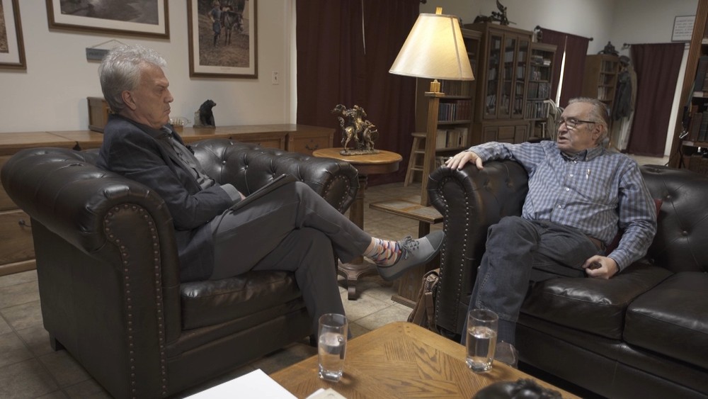 Pedro Bial em entrevista com o filósofo Olavo de Carvalho (Foto: Reprodução/Globo)