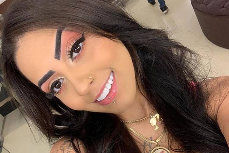 MC Mirella se envolveu em uma polêmica sobre prostituição (Foto: Reprodução/ Instagram)