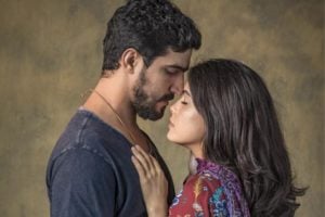 Jamil e Laila protagonistas de Órfãos da Terra (Foto: Divulgação/Globo)