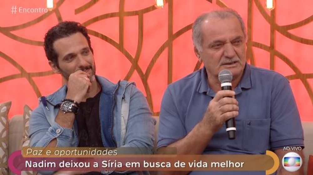 Harfouch se emocionou com o pai na Globo (Foto: Reprodução)