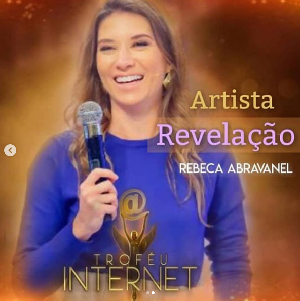 Rebeca Abravanel leva prêmio (Foto: Reprodução/ Instagram)