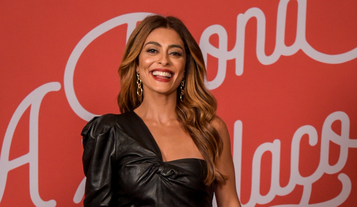 Juliana Paes na coletiva de imprensa em A Dona do Pedaço 