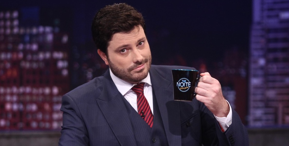 O humorista e apresentador do The Noite, do SBT, Danilo Gentili sai em defesa da jornalista Raquel Sheherazade (Foto: Divulgação/SBT)