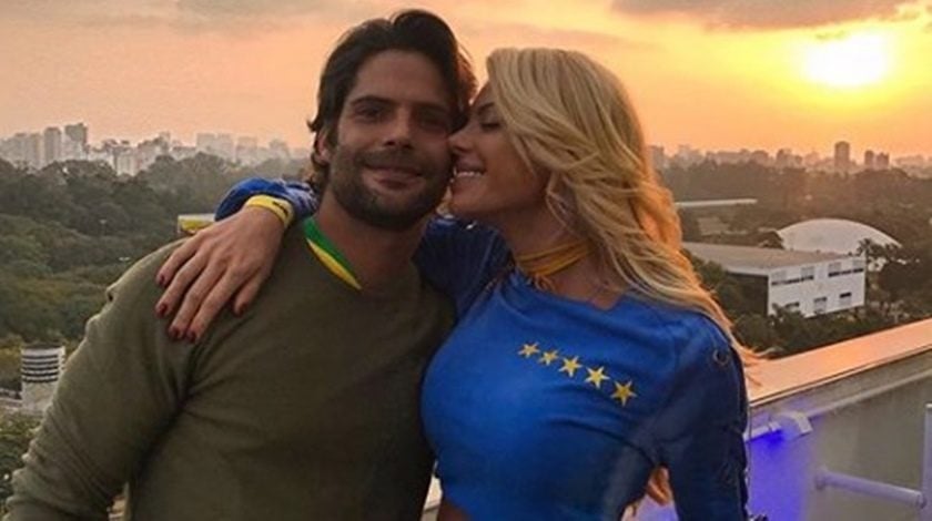 Caroline Bittencourt tem verdade exposta pro seu ex-marido, Giba Ruiz de Vieira e o Jorge Sestini (Foto: Reprodução/Instagram)