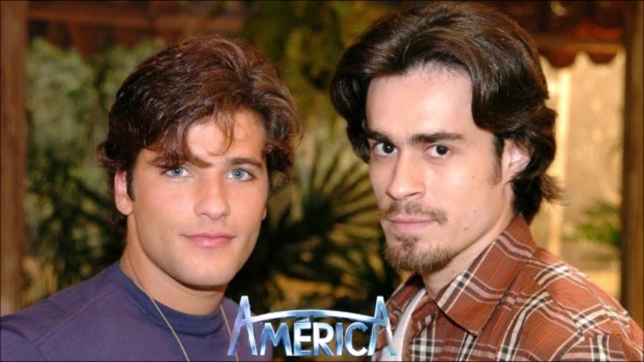 Junior (Bruno Gagliasso) e Zeca (Erom Cordeiro), casal gay na novela América da Globo no ano de 2005