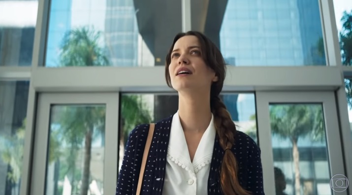 Fabiana (Nathalia Dill) viverá freira maléfica em A Dona do Pedaço da Globo