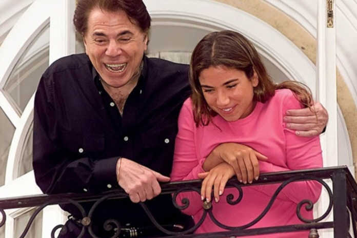 Silvio Santos e Patricia Abravanel depois do sequestro que marcou a história da televisão brasileira (Foto: Reprodução)