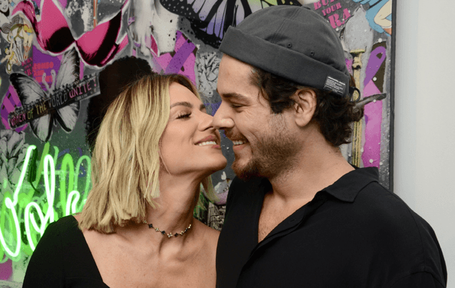 Polêmica entre Bruna Marquezine e irmão de Giovanna Ewbank vem à tona após atriz prestigiar exposição de Gian Luca Ewbank Foto: Reprodução