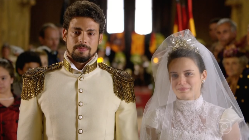 Cauã Reymond (Jesuíno) e Bianca Bin (Açucena) em Cordel Encantado (Foto: Reprodução/Globo) 