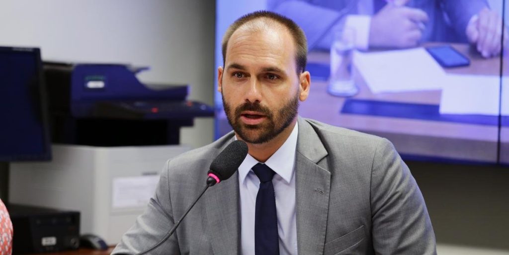 Deputado Eduardo Bolsonaro defende projeto de lei envolvendo acusação de estupro contra Neymar Foto: Vinicius Loures / Câmara dos Deputados / CP