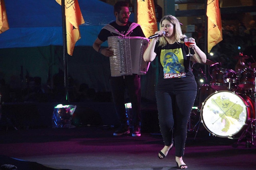 Marília Mendonça passou mal durante o show (Foto: Rickardo Marques)