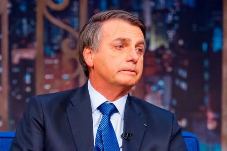 Bolsonaro se emociona no The Noite com Danilo Gentili (Foto: Gabriel Cardoso/SBT)