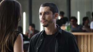 Camilo (Lee Taylor) e Fabiana (Nathalia Dill) em cena de A Dona do Pedaço (Foto: Reprodução/Globo)