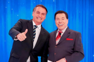 O presidente Jair Bolsonaro ao lado do apresentador Silvio Santos, dono do SBT (Foto: Divulgação)