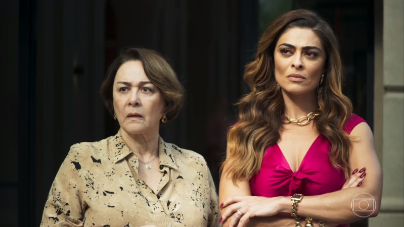 Evelina (Nívea Maria) e Maria da Paz (Juliana Paes) em A Dona do Pedaço (Foto: Reprodução/Globo)