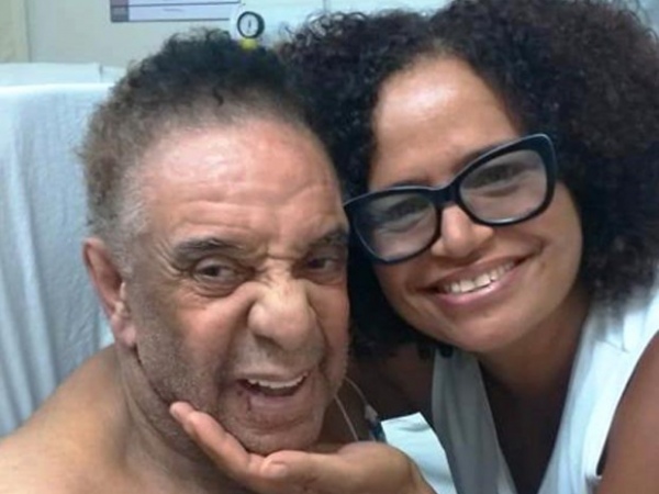 Após anuncio de melhora, saúde de Agnaldo Timóteo tem reviravolta e fãs se desesperam: "perto da morte" Foto: Reprodução