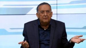 Galvão Bueno falou sobre demissão e afastamentos de jornalistas da Globo durante seu programa no SporTV (Foto: Reprodução)