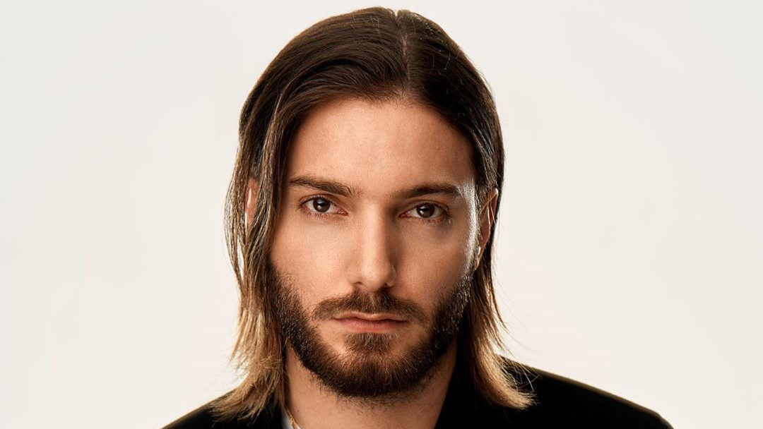 O DJ Alesso falou sobre seus novos lançamentos (Foto: Reprodução)