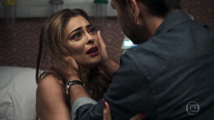 Maria da Paz (Juliana Paes) e Amadeu (Marcos Palmeira) em cena de A Dona do Pedaço (Foto: Reprodução/Globo)