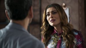 Juliana Paes (Maria da Paz) e Marcos Palmeira (Amadeu) em cena de A Dona do Pedaço (Foto: Reprodução/Globo)