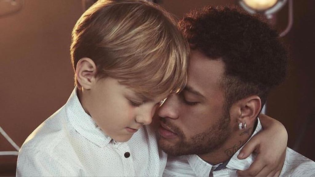 Davi Lucca com o seu pai, o jogador do PSG, Neymar (Imagem/Instagram)