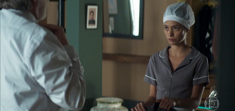 Edilene (Cynthia Senek) e Otávio (José de Abreu) na novela A Dona do Pedaço (Imagem: Reprodução/TV Globo)