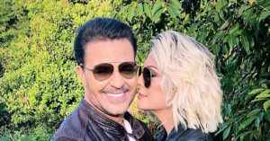 Eduardo Costa e Antonia Fontenelle estão em clima de romance (Foto: Reprodução/Instagram)