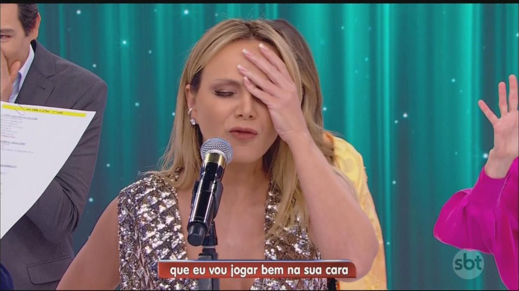 Eliana passa por grande gafe no Programa Silvio Santos do SBT (Foto: Reprodução)