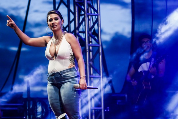 A cantora Simone surpreendeu com um vídeo no Instagram (Foto: Divulgação)