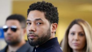 Ator Jussie Smollett foi acusado de forjar ataque racista contra si mesmo. (Foto: Divulgação)