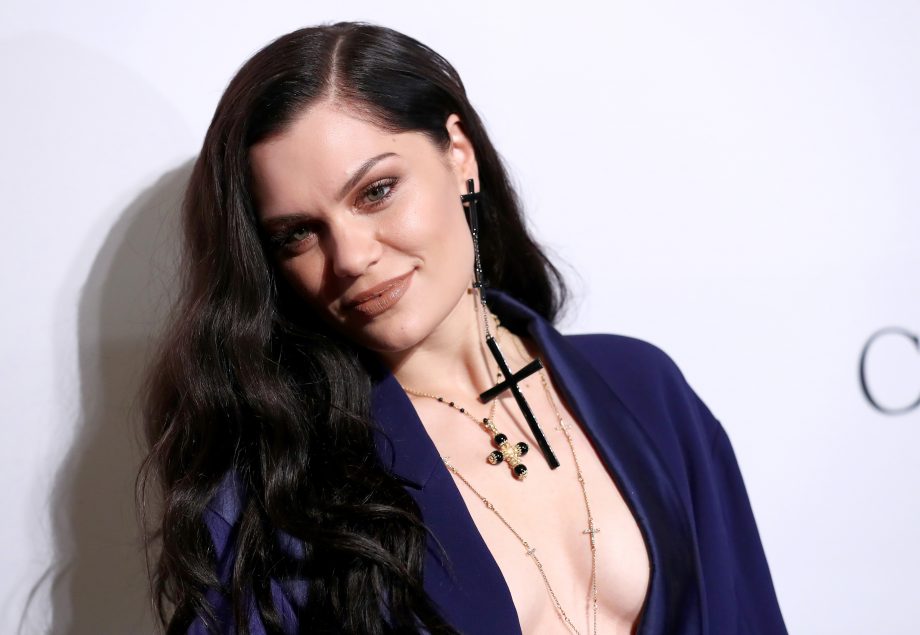 A cantora Jessie J pediu para os fãs pararem de apressar o relacionamento dela (Foto: Reprodução)