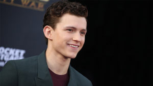 Tom Holland, o Homem Aranha, se engasga ao fazer teste para Covid-19 (Foto: Reprodução)