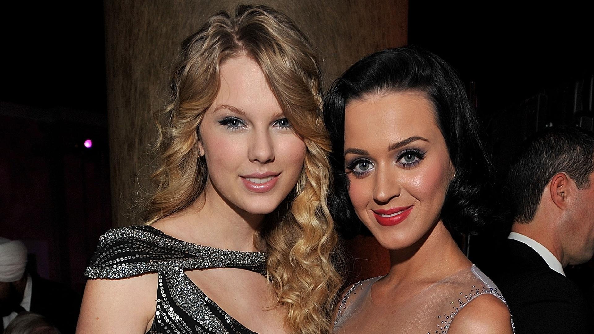 A cantora Taylor Swift e sua rival Katy Perry declararam paz entre as duas e postaram fotos juntas (Foto: Reprodução)