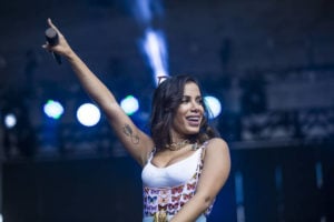 A cantora Anitta surpreendeu rebater as críticas em cima de seu novo trabalho (Foto: Divulgação)