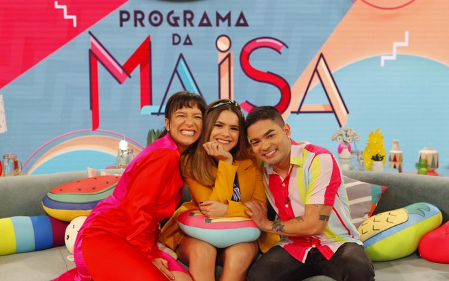 Maisa recebe Priscilla Alcântara e Yudi Tamashiro em talk show (Foto: Divulgação/SBT)