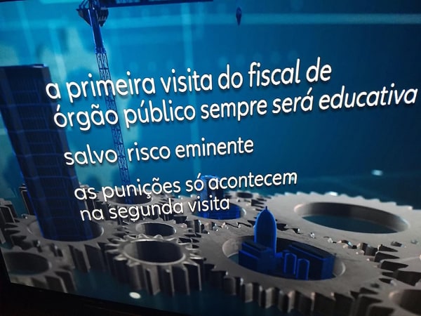 Imagem do erro cometido pelo Jornal Nacional (Foto: Reprodução/Globo)