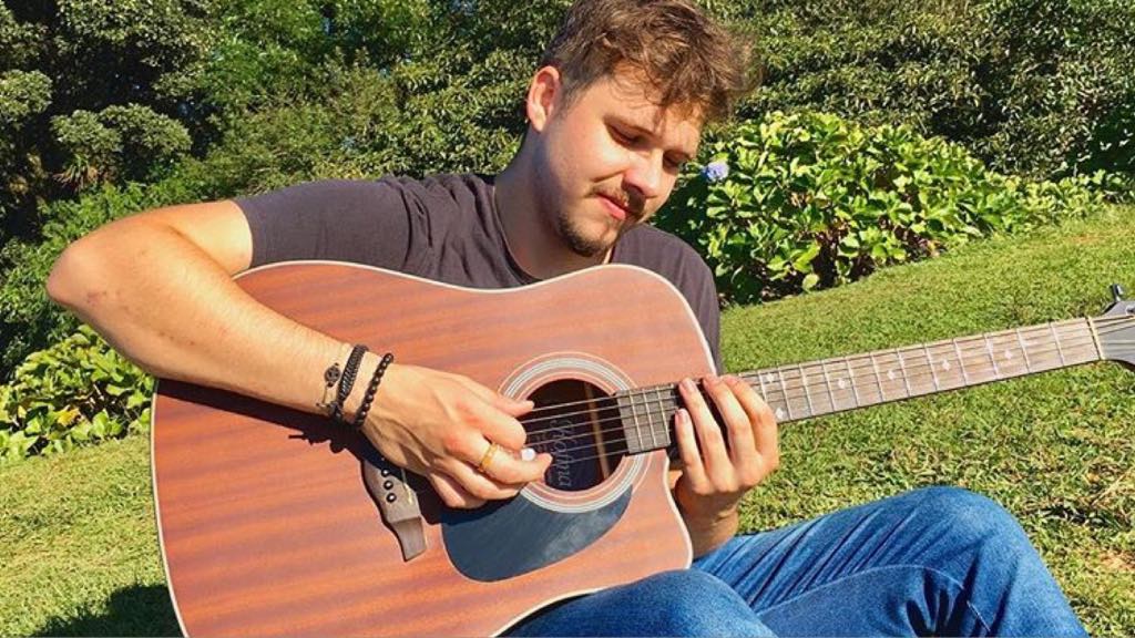 O famoso cantor sertanejo, Ramon Struck foi vítima fatal de um acidente de trânsito aos 22 anos (imagem: Instagram)