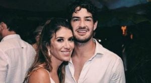 Rebeca Abravanel casou de forma secreta com Alexandre Pato no mês de junho (Foto: Reprodução)