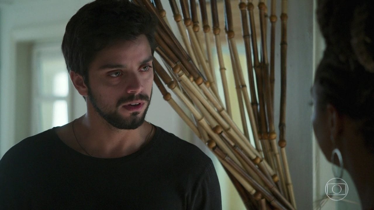 Bruno (Rodrigo Simas) em cena de Órfãos da Terra da Globo (Foto: Reprodução)