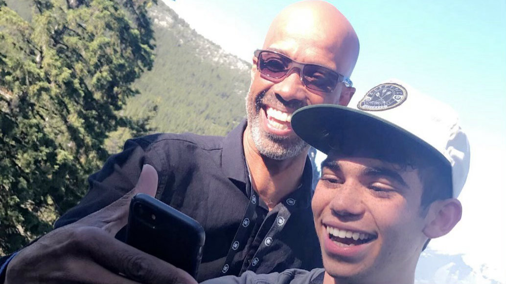 Ator Cameron Boyce e seu pai Victor Boyce (Foto: Reprodução)