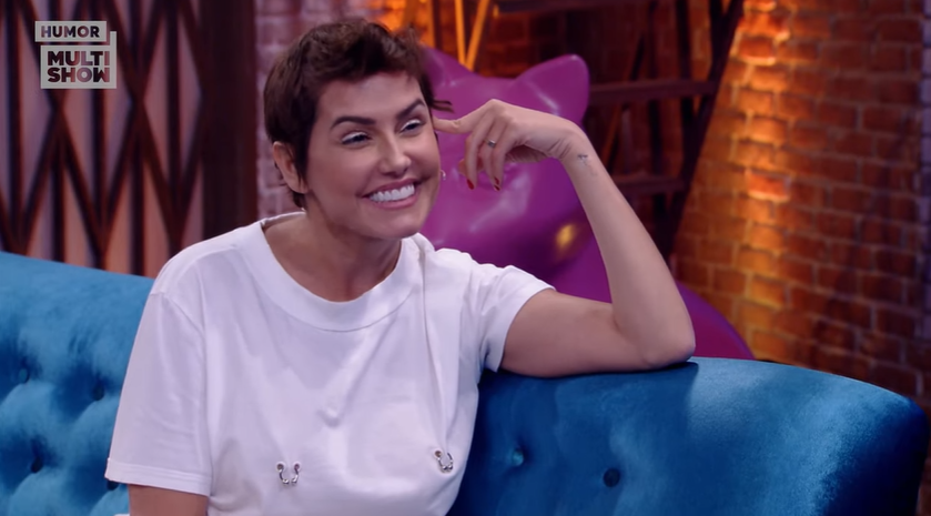 A atriz Deborah Secco abriu o jogo em entrevista para o talk show Lady Night, de Tatá Werneck.