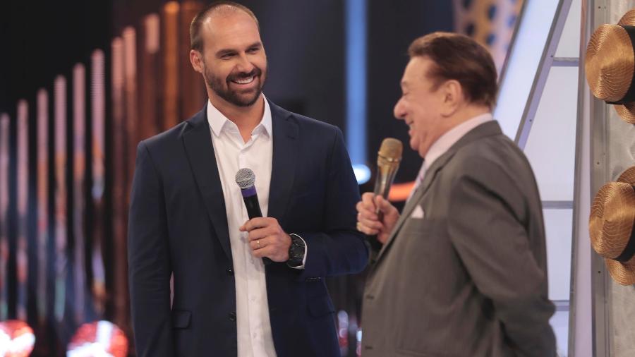 Eduardo participa do programa de Raul Gil e Flávio Bolsonaro vai participar do programa de Silvio Santos Foto: Reprodução