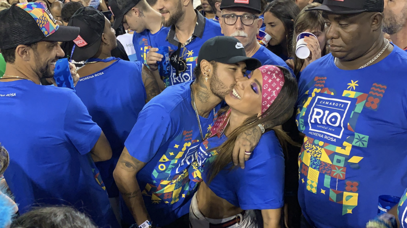 Neymar e Anitta se beijaram durante o Carnaval ; Leo Dias revela detalhes (Foto: Reprodução)