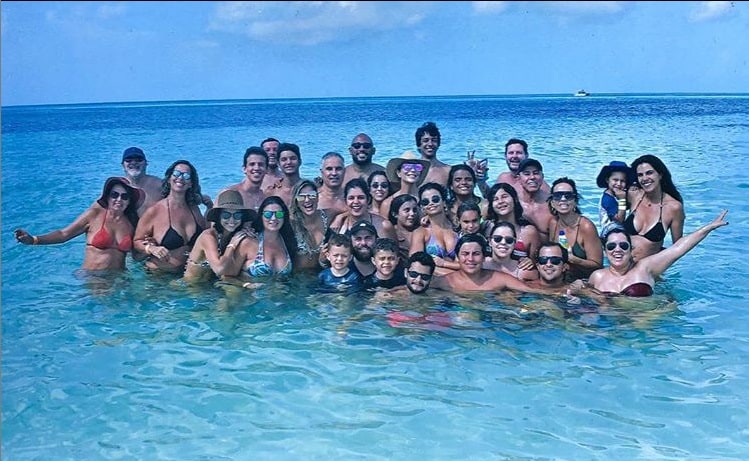 Ivete Sangalo e toda a sua galera (Foto: Reprodução/ Instagram)